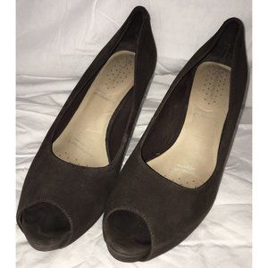 Rockport Brown Suede Sasha Peep Toe Pumps Size 9.5 4 Inch Heel Beautiful!!